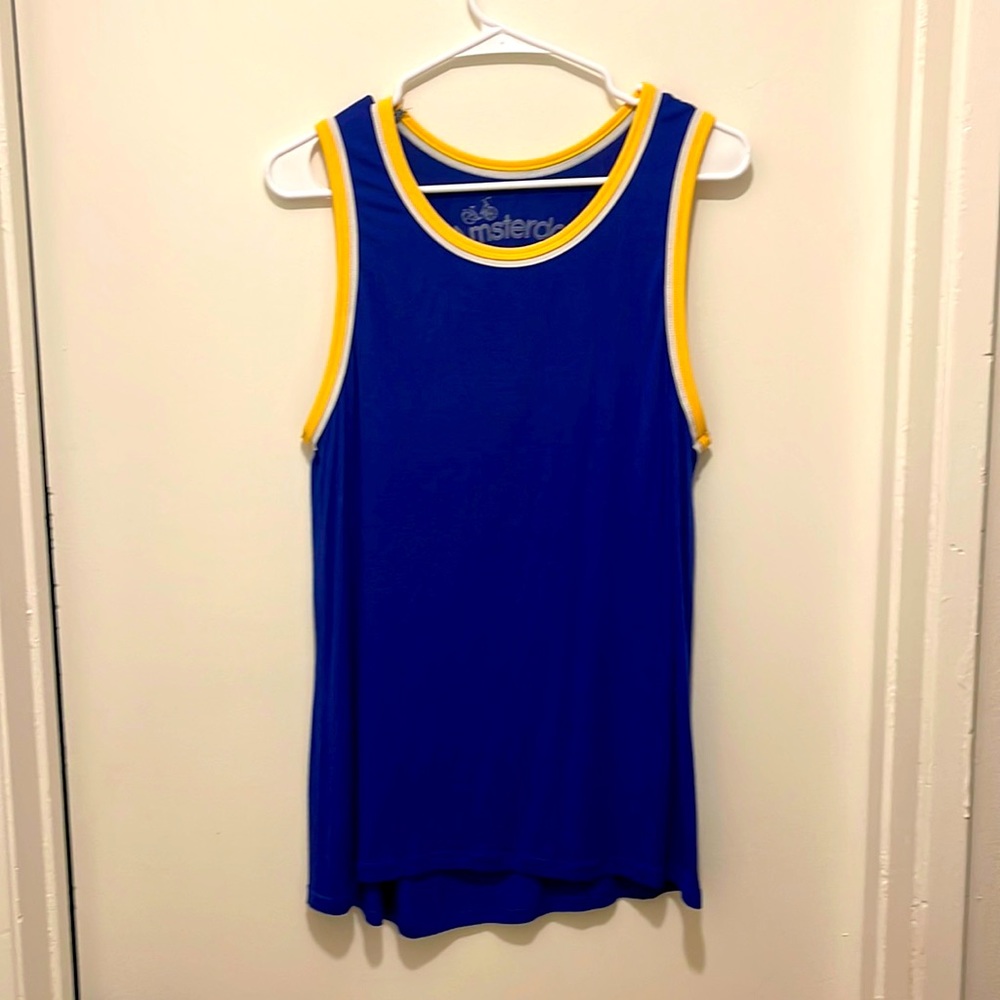 Men’s XL vintage tank top with contrasting edging